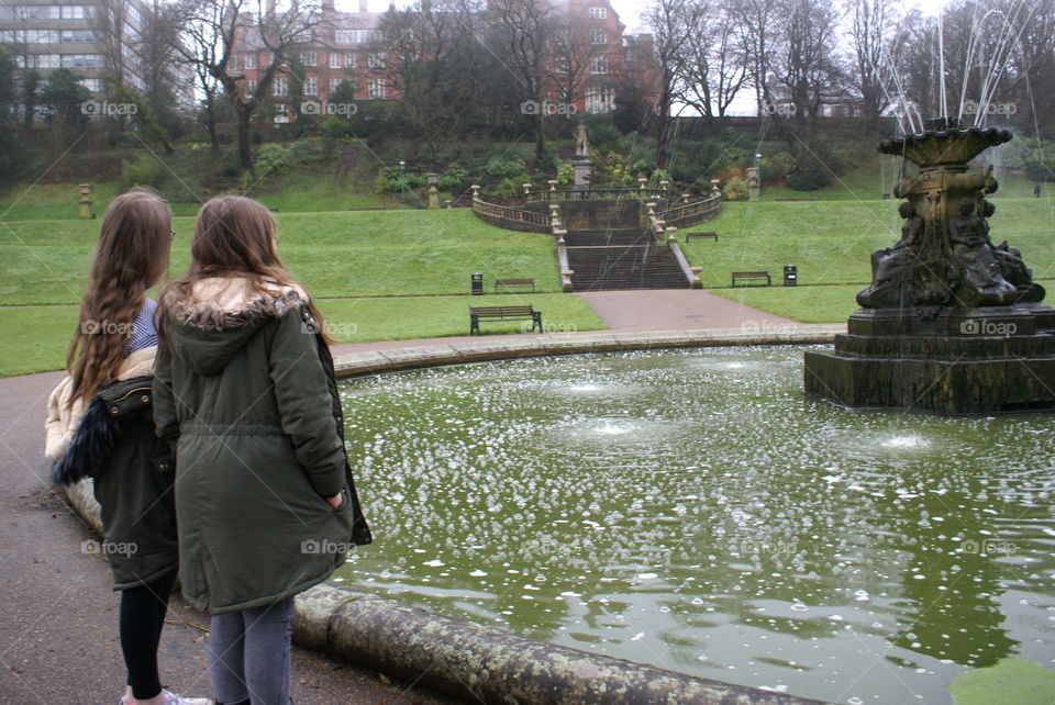 Girl by the fountain 