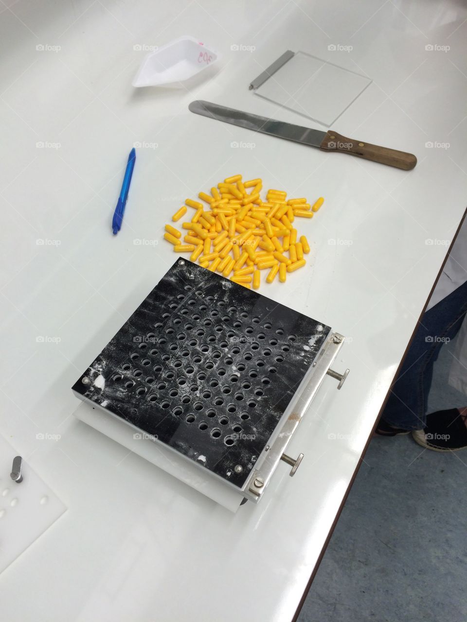 Making caps!! #lab #pharmacy