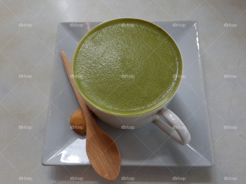 green tea hot latte