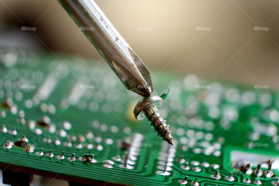 electronic troubleshooting repairing