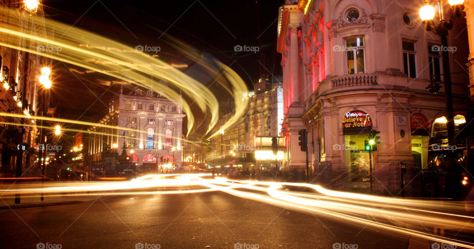 Light streaming in London