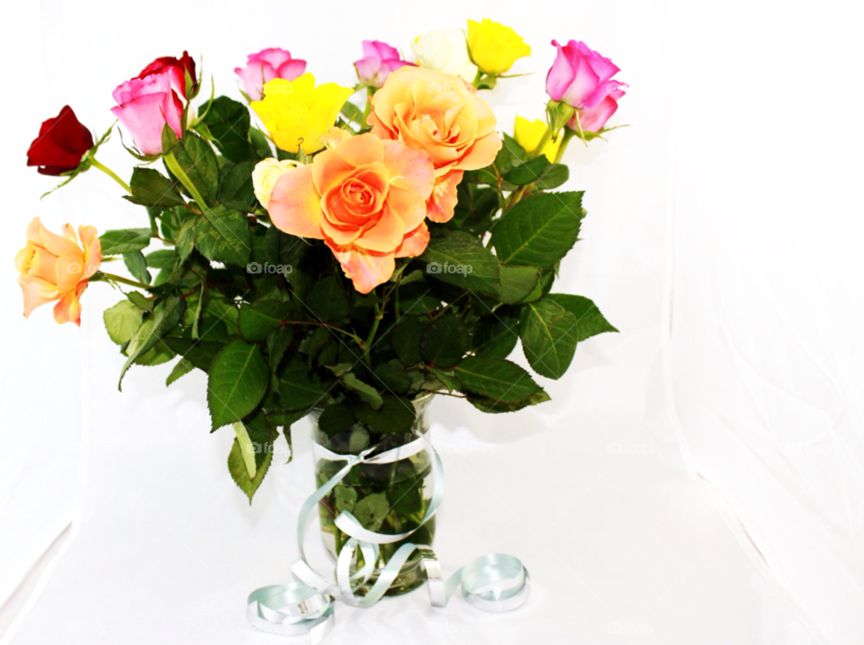 present gift yellow pink by Iphonepic