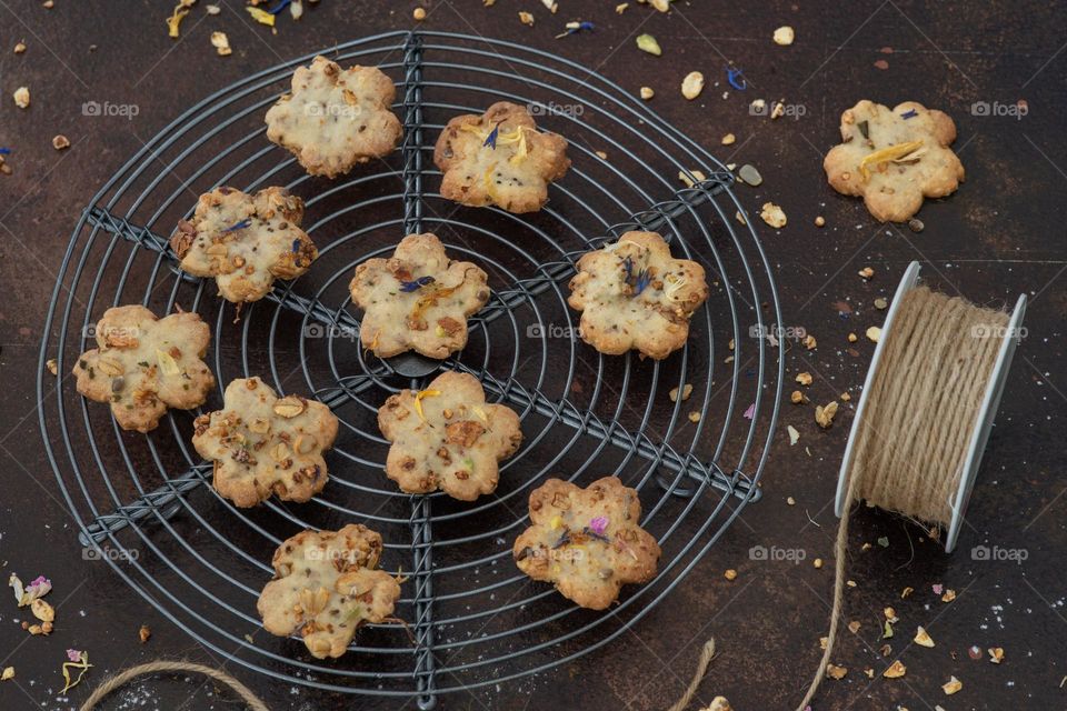 cookies with cereals