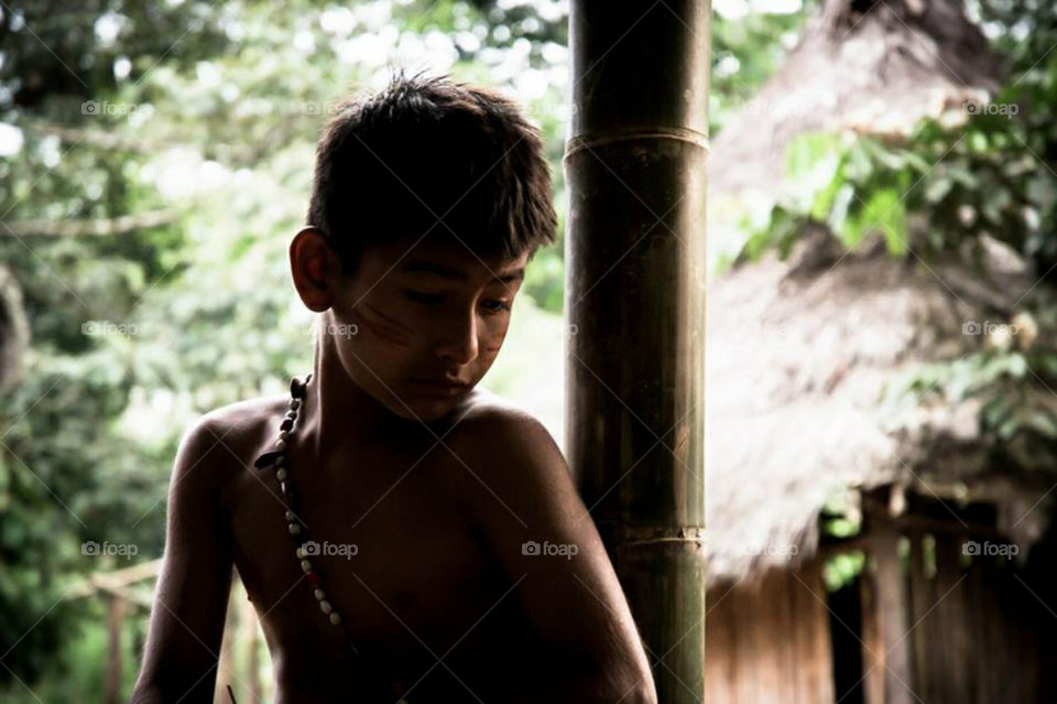 ecuatorian tribu . child