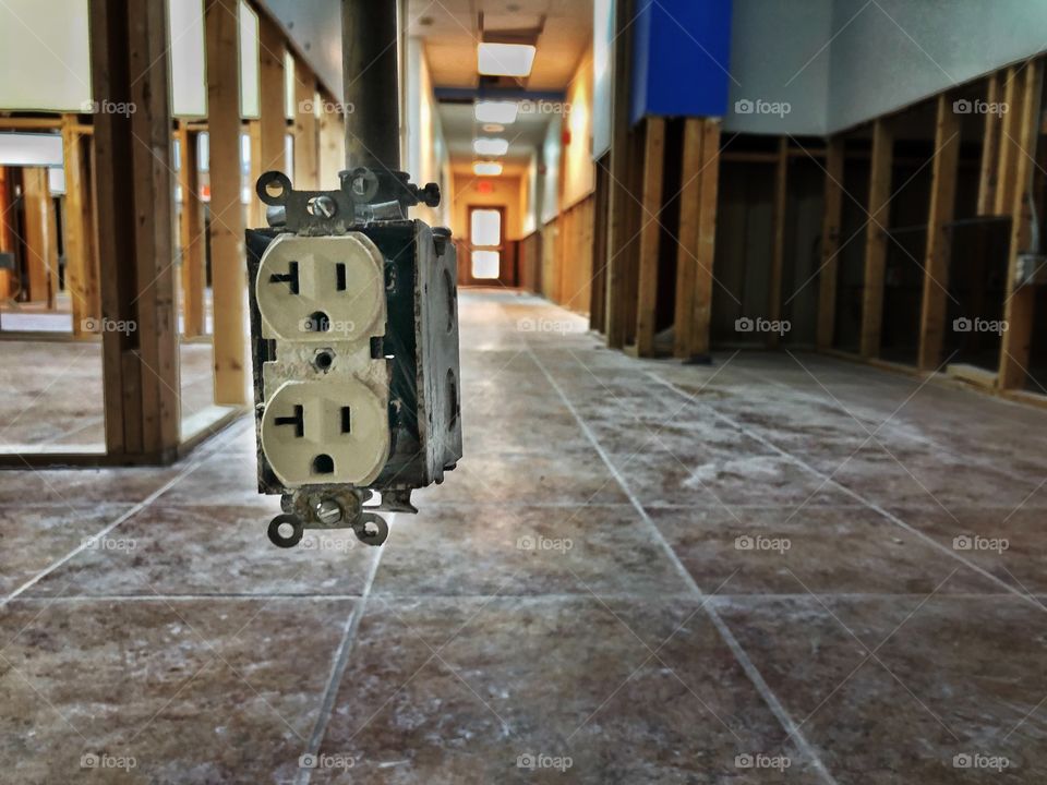 Electrical outlet in building renovation 