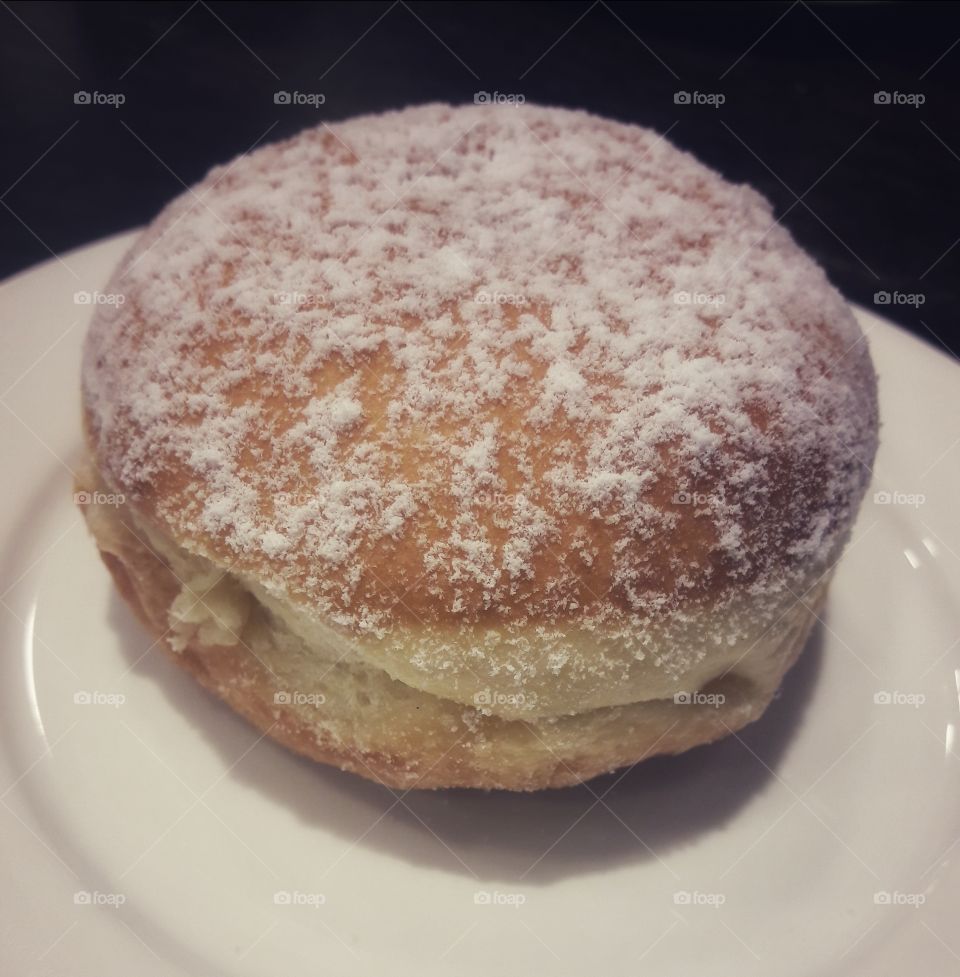 Sweet Cafe restaurant indoor drink yummy served table night part green mint mohito non-alco form circle ellipce tasty tasty table served view outside joy happy donut