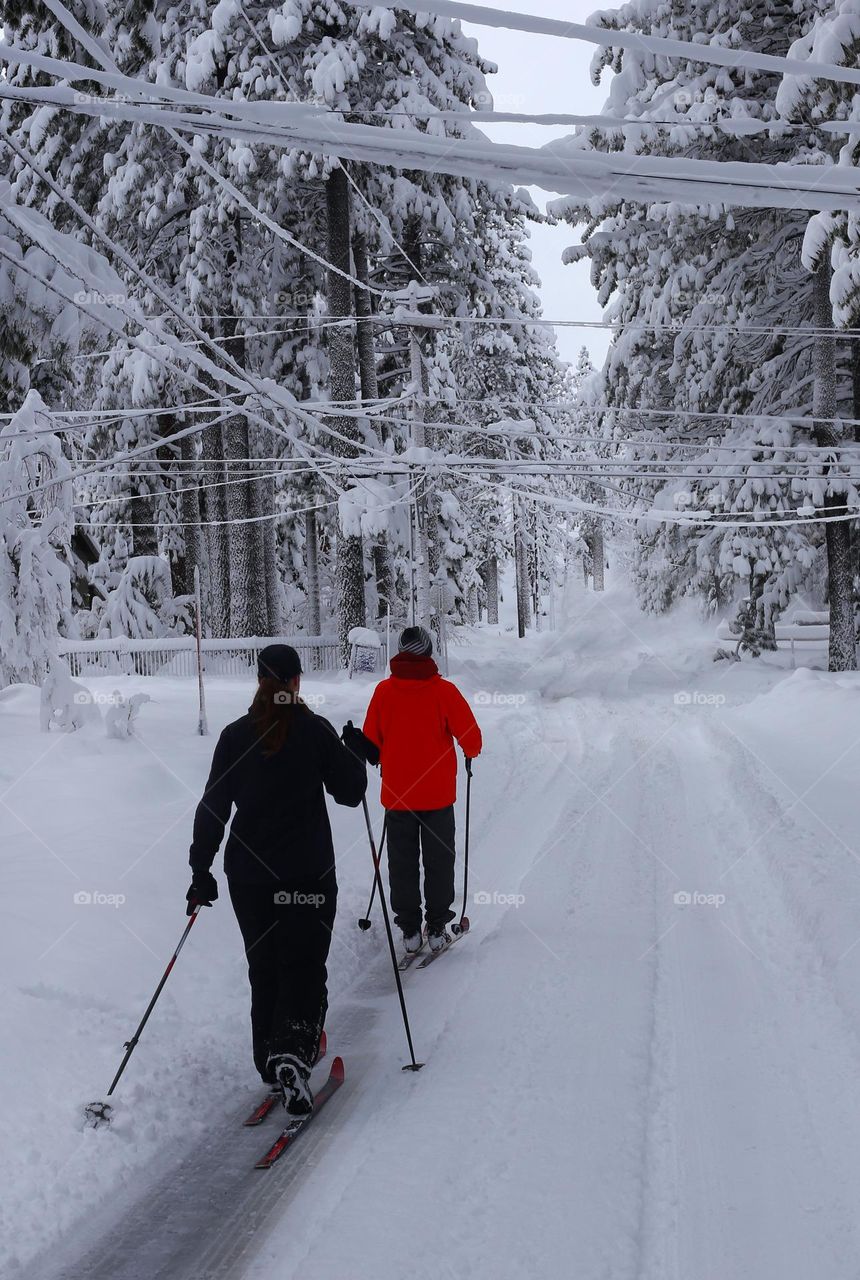 Cross-country skiing on a Street in Tahoe