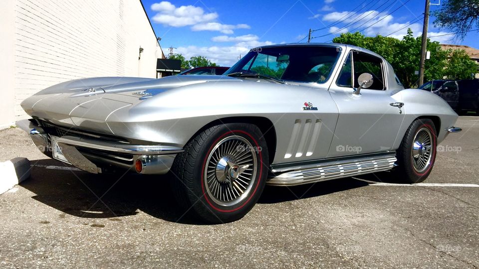 Classics Vette
