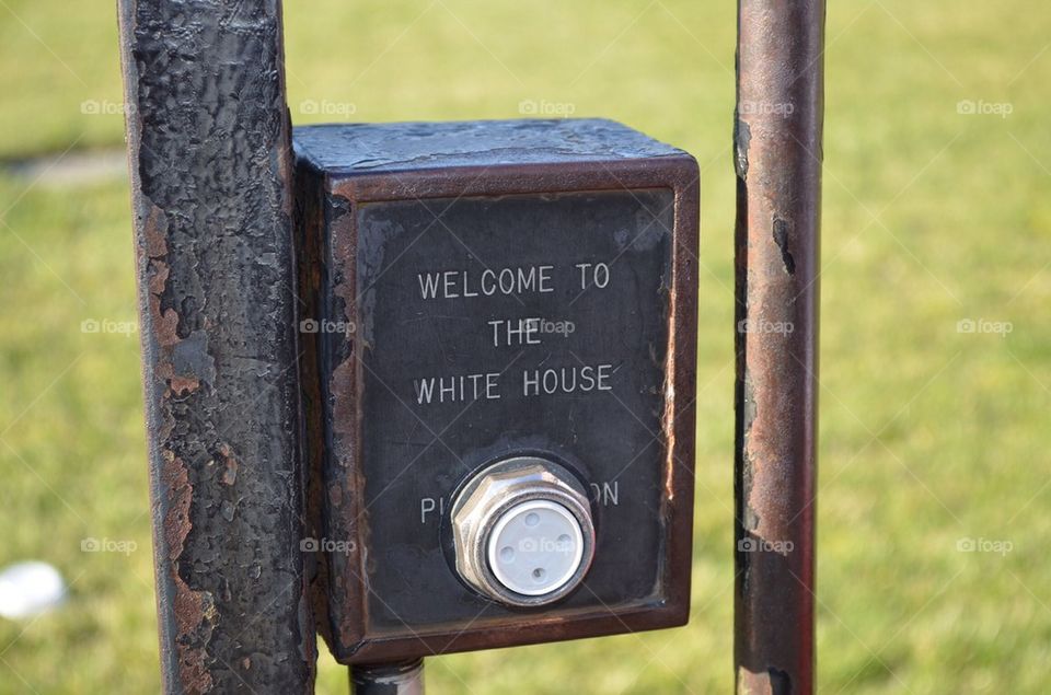 The White House Doorbell