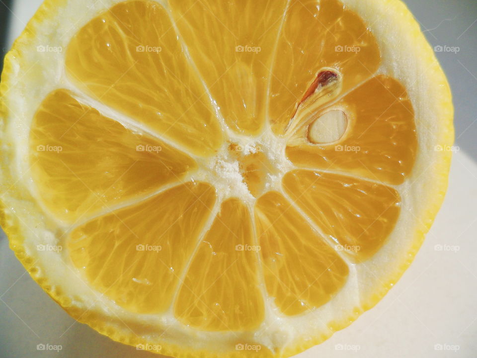 Slice of lemon