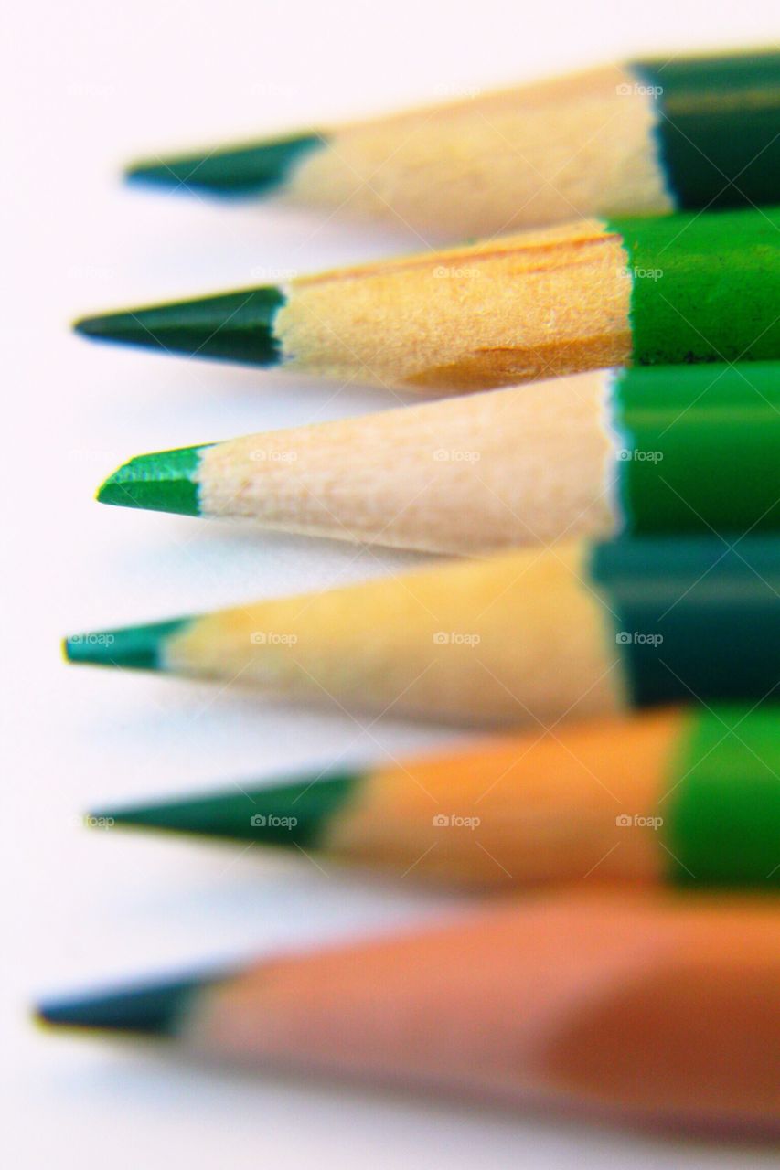 Sharpened green pencils 