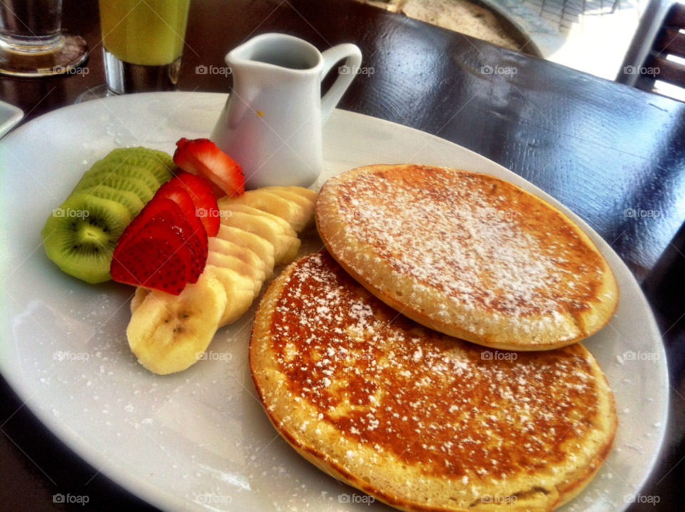 al kuwait plate strawberry breakfast by LisAm