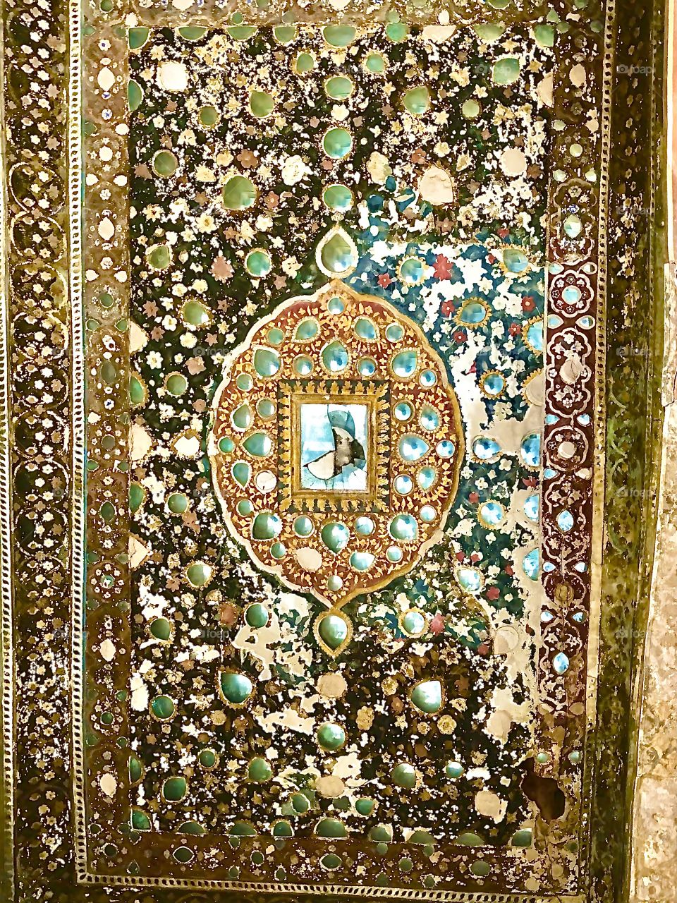 Decorative mirrored wall panel, Lahore Fort, Pakistan 