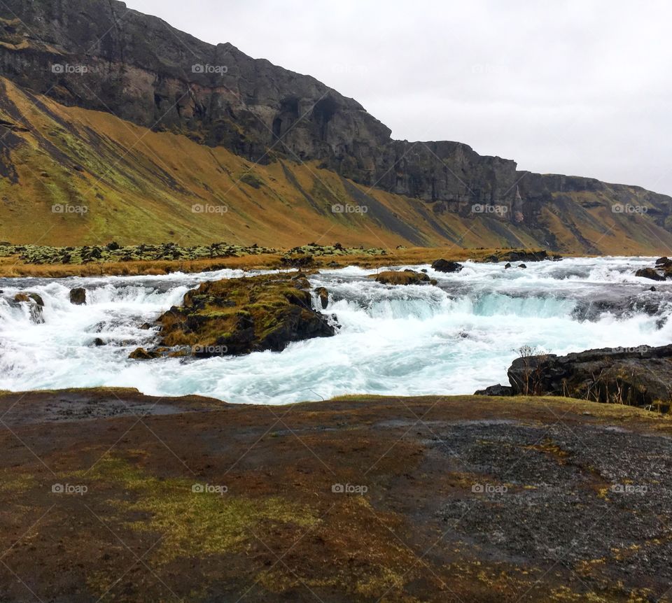 Icelandic rapid waters 