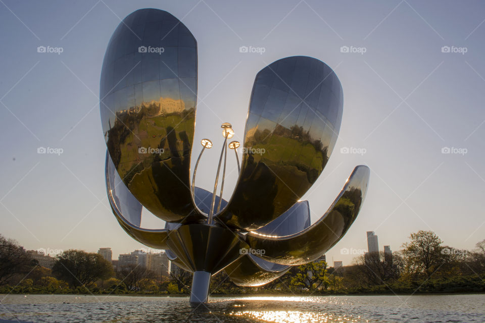 Floralis Generica sculpture