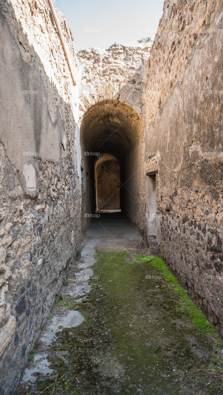 Pompeii tunnel 