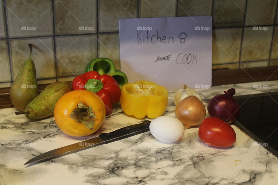 Some people on this planet don’t know how to do anything accept only something . Cooks know how to cook and only cook. Not spelling writing or reading. There job is just making sure the smell of the delicious pizza gets to your nose.🌎