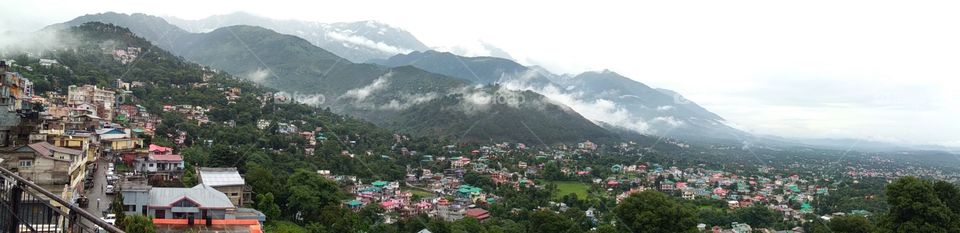 Dhauladhar Mountain Range