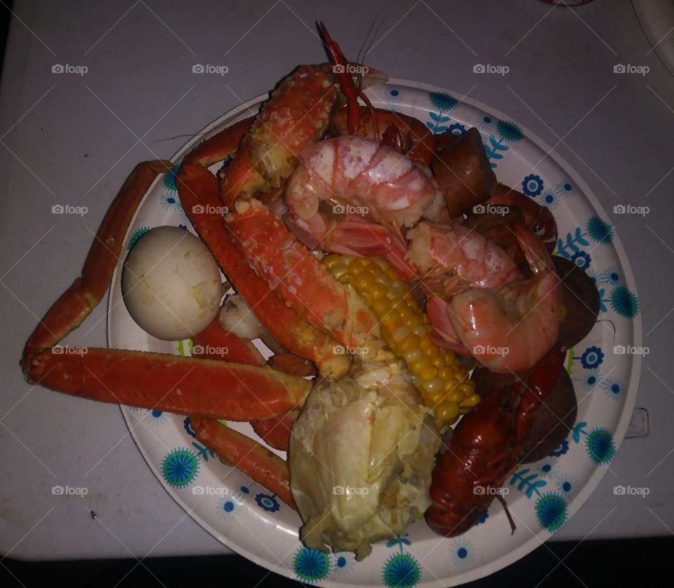 Seafood boil plate