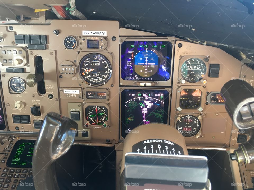 Boeing 767-300 Cockpit 