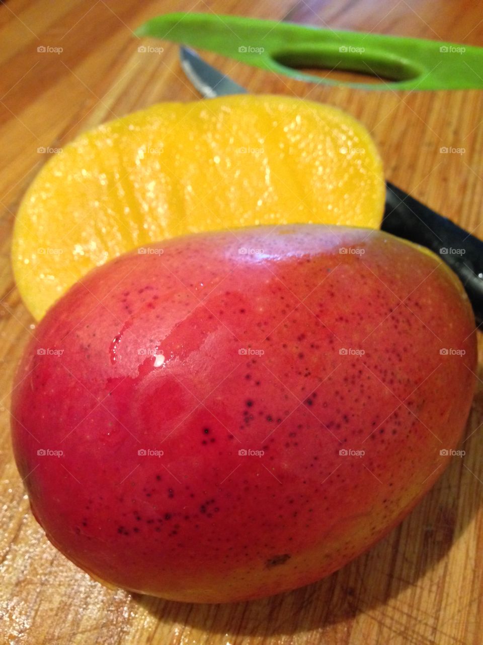 Juicy Mango 

Published by:
HappyBrownMonkey 