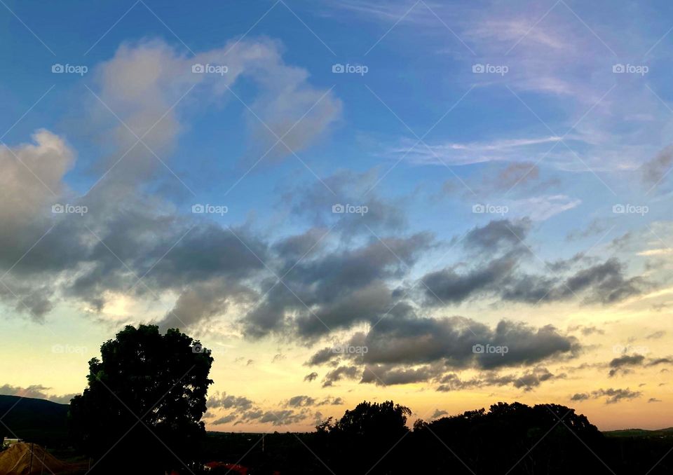 🌄🇺🇸 An extremely beautiful dawn in Jundiaí, interior of Brazil. Cheer the nature! / 🇧🇷 Um amanhecer extremamente bonito em Jundiaí, interior do Brasil. Viva a natureza! 