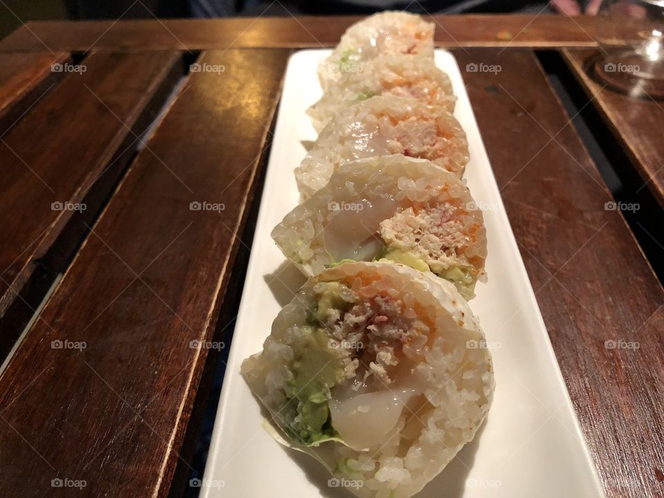 Naked Scallop roll