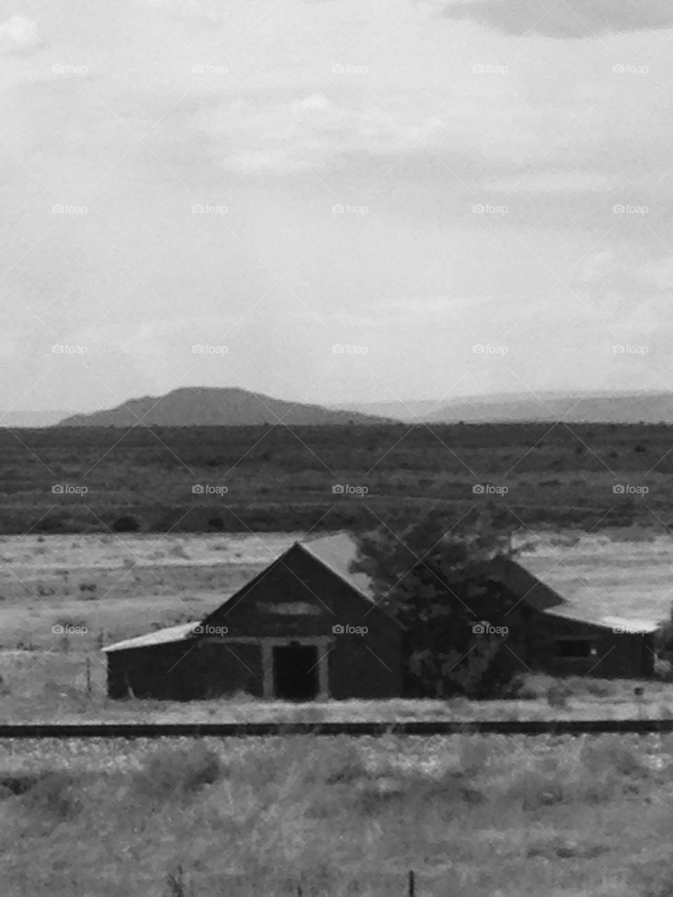 Barn by the tracks