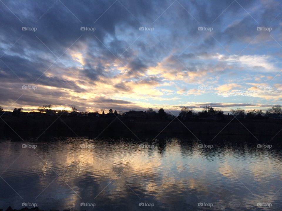 Sunset reflection on the Snake River in Lewiston, Idaho. 