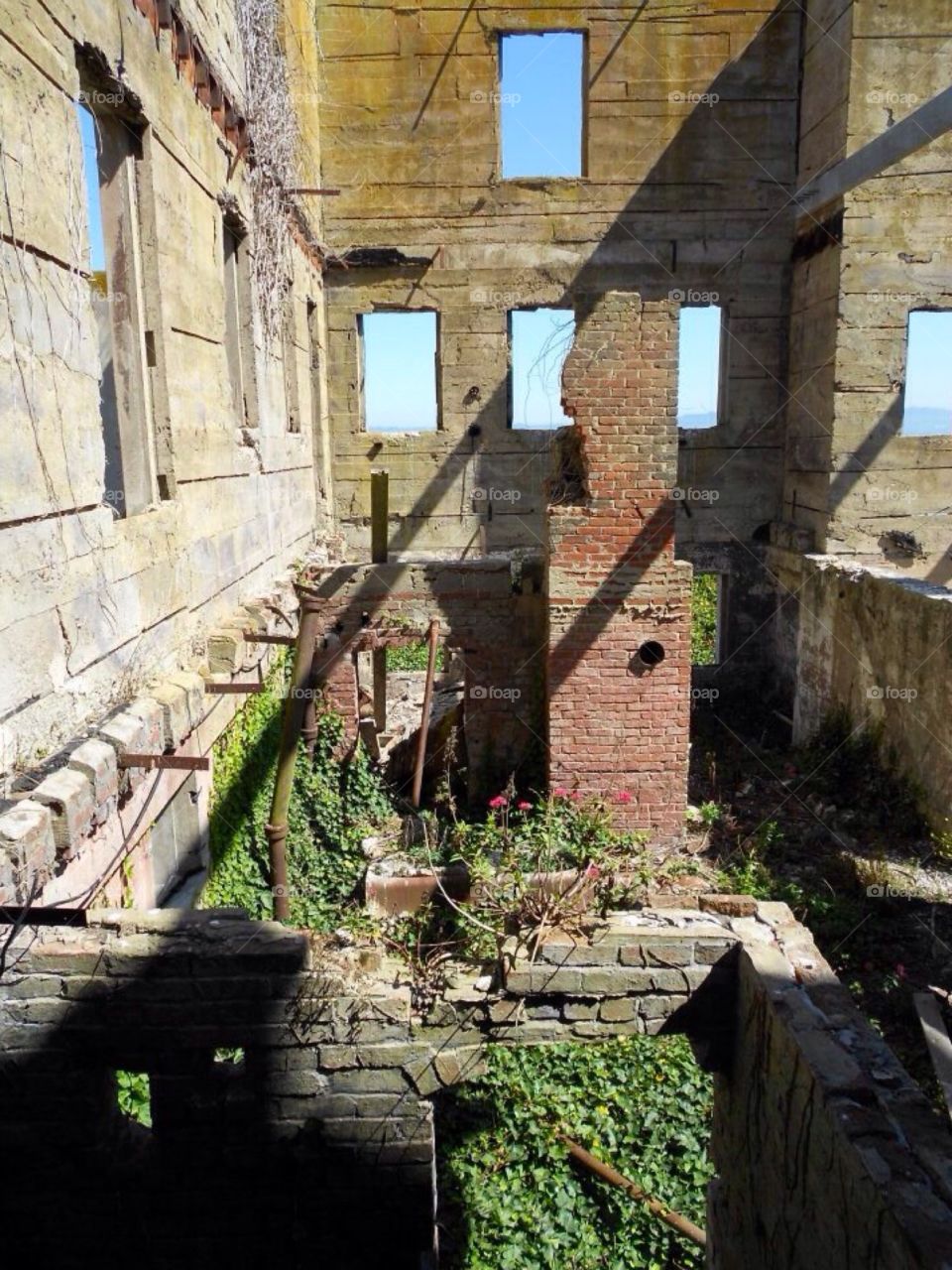 Abandoned building Alcatraz Island San Fransisco 