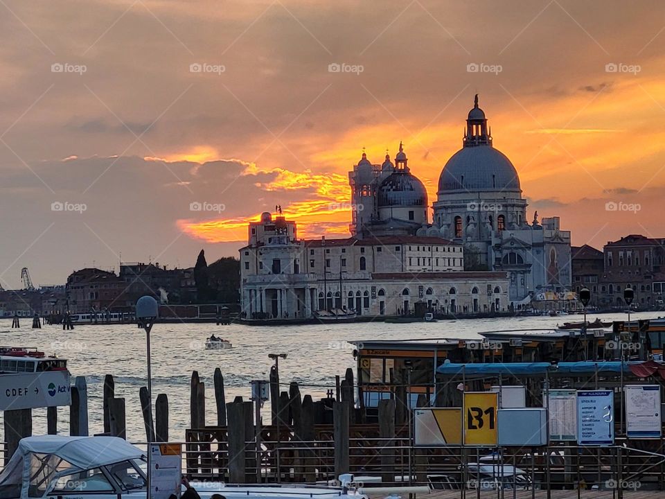 Venise la pointe de la douane