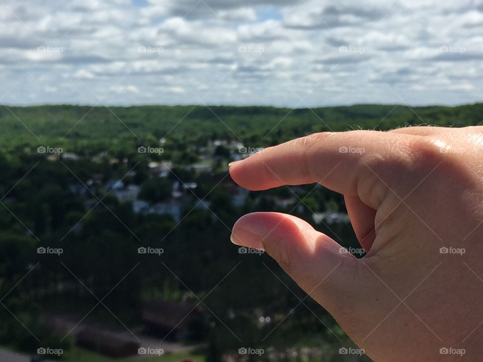 Between my fingers. Is my grandma's house