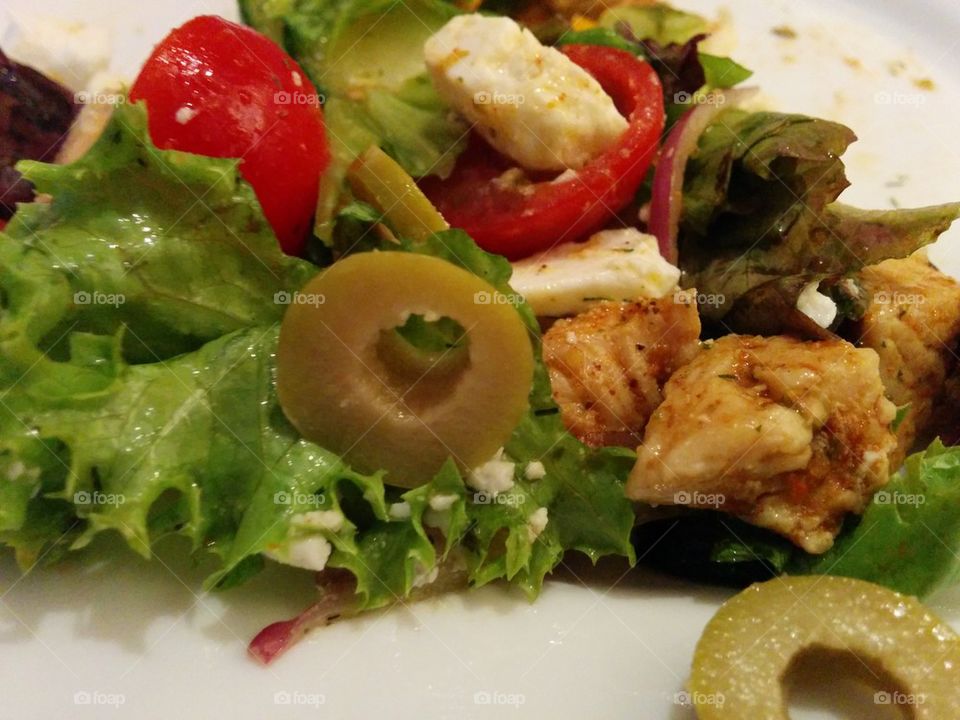 Salad with chicken and olives