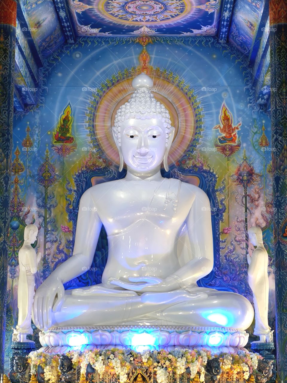 Art of Thailand Buddha statue "Wat Rong Seur Ten"
