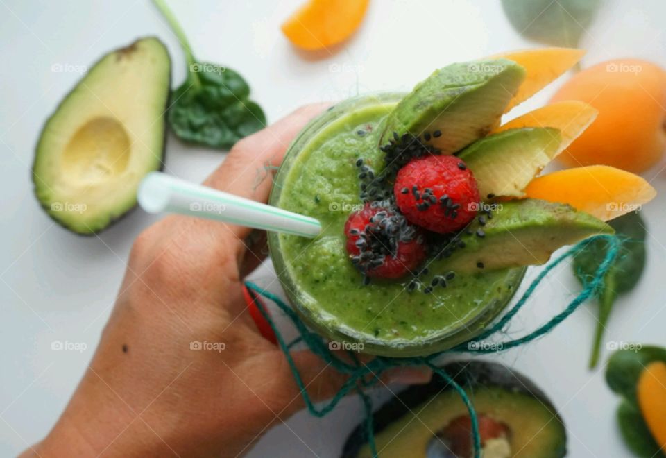 Fresh Fruit Smoothie - Avocado Smoothie - spinach, peach, apple