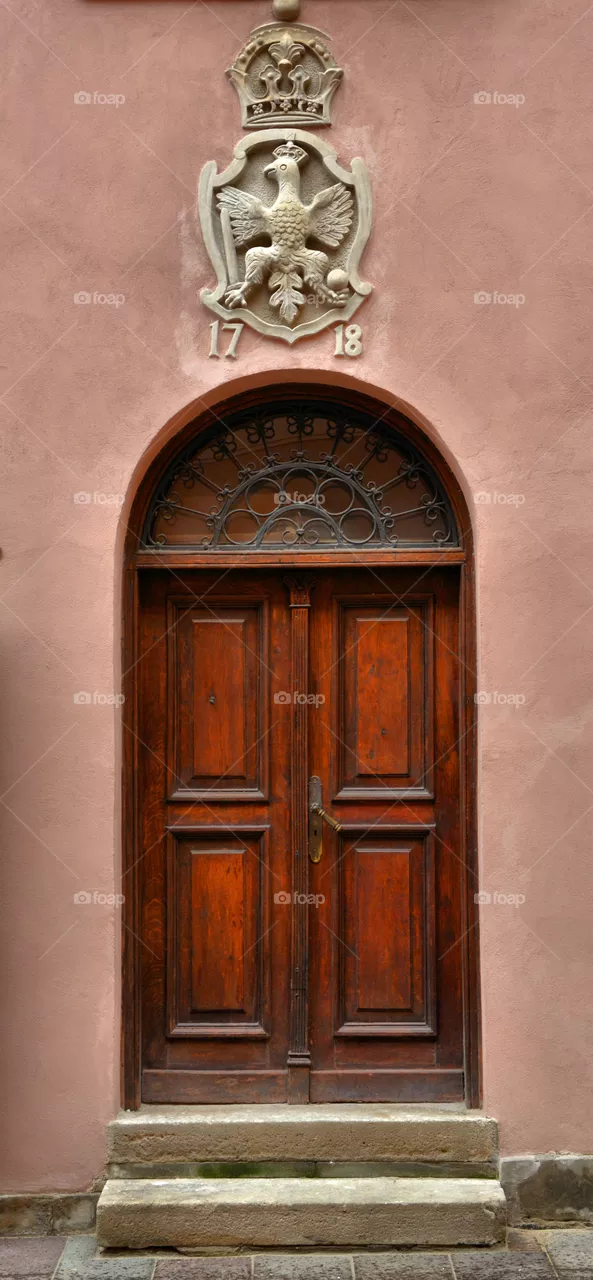 Door, 1718