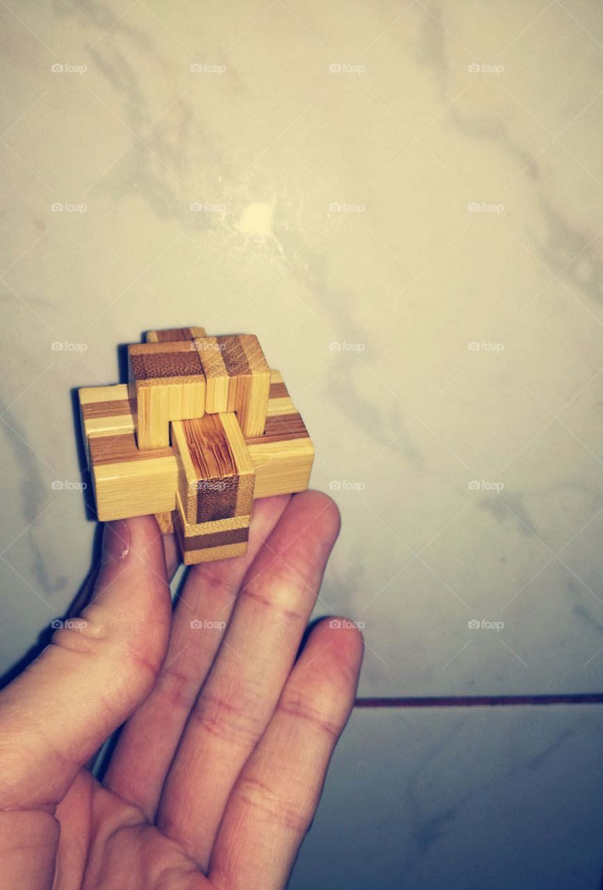 q test wooden puzzle