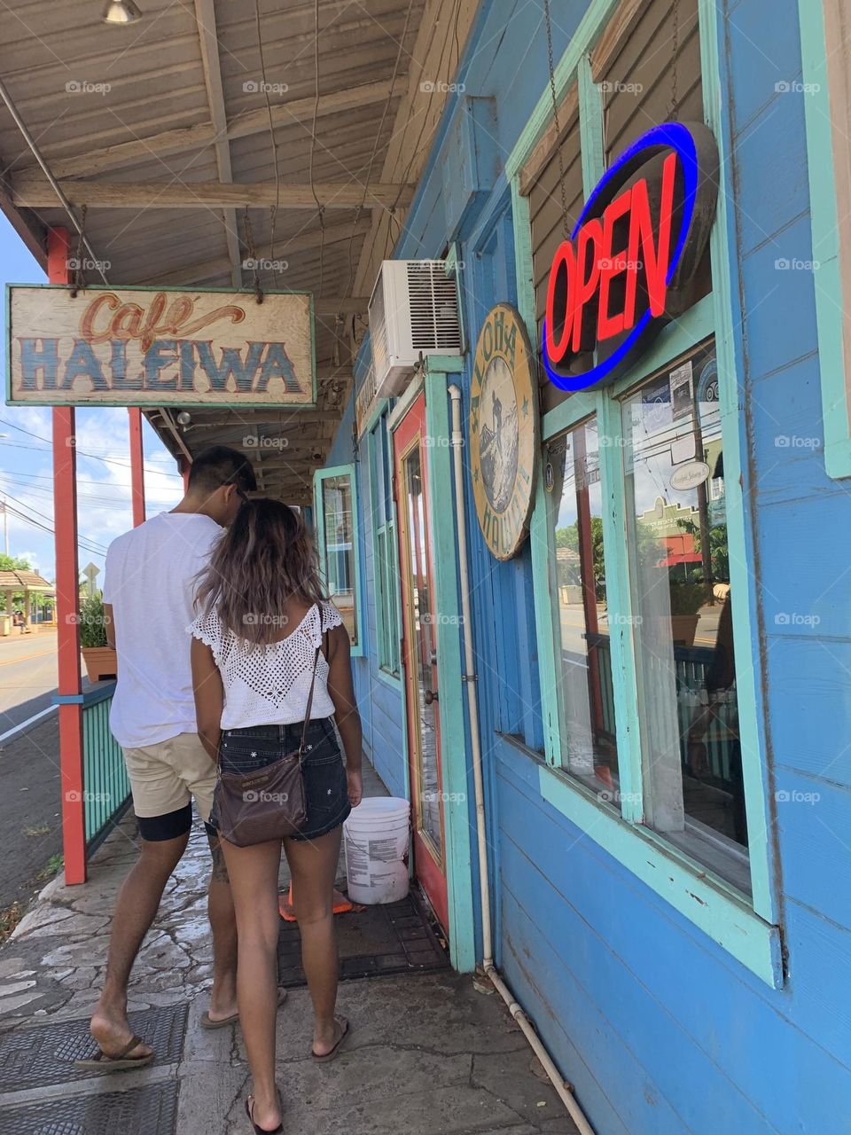 First date in Hawaii