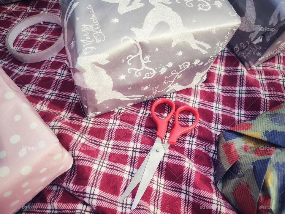 Wrapping gifts