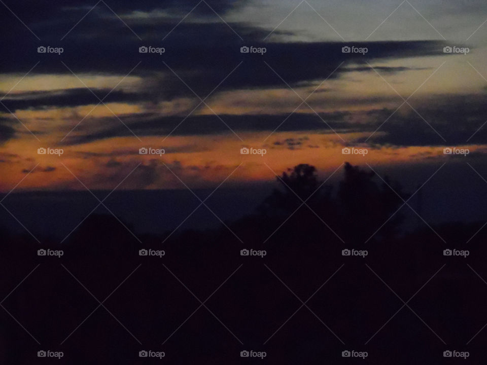 beautiful sunset. I took this picture of the sun setting last night