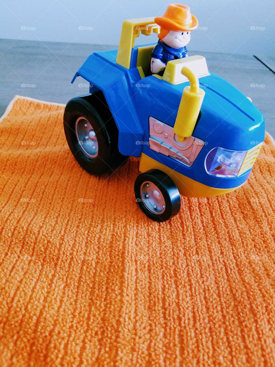 Tractor on Microfiber Cloth