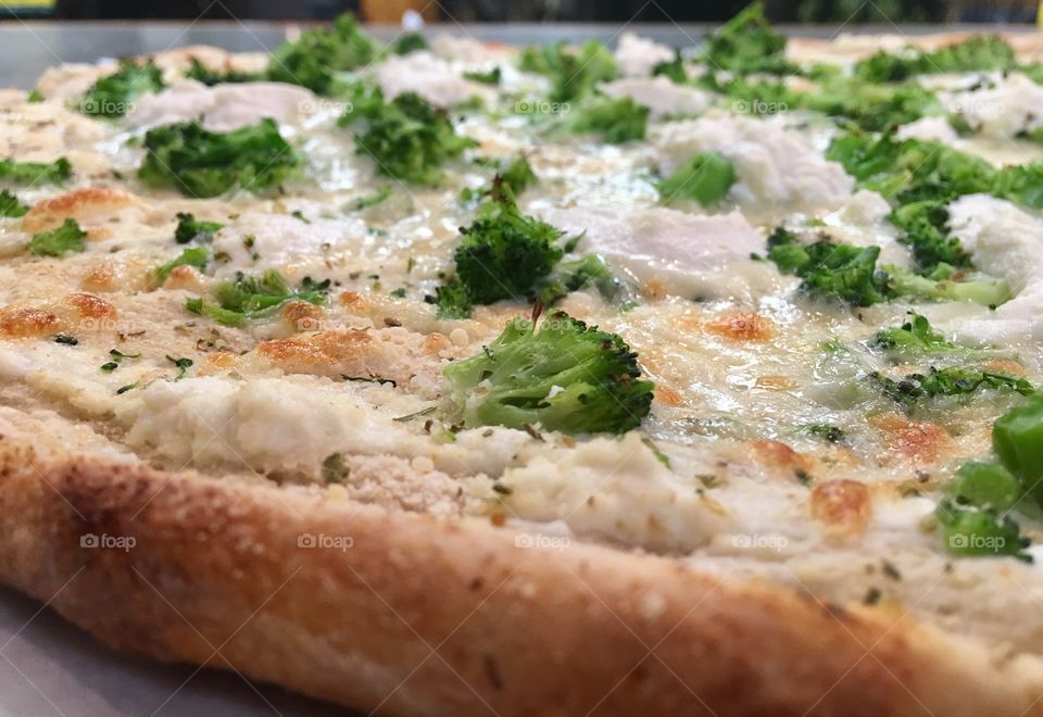 White pizza whith broccli the only way to eat broccoli 