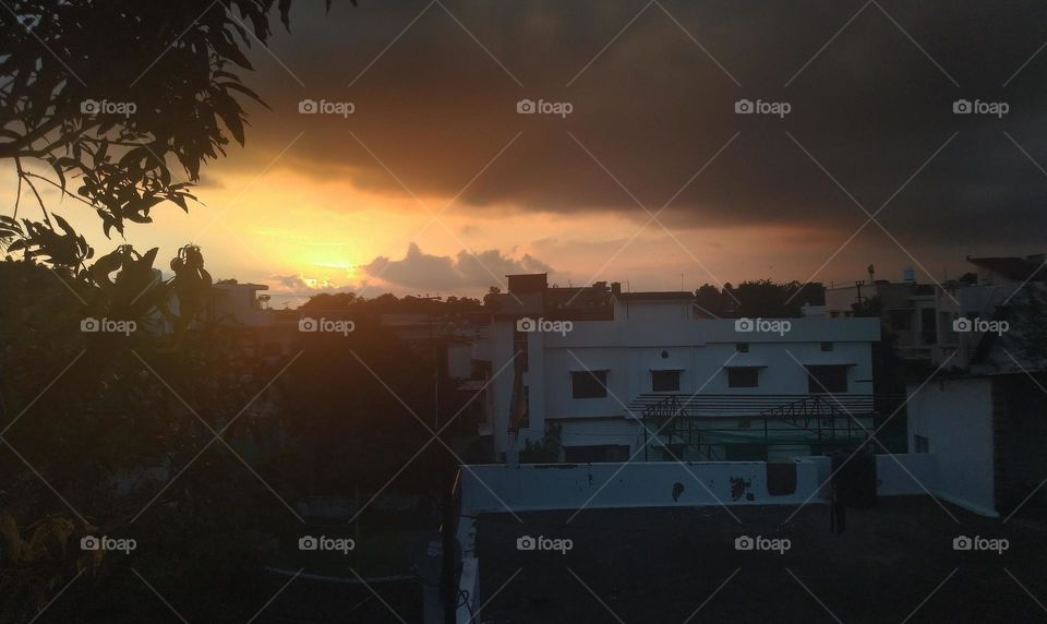 Sunset view amidst the clouds