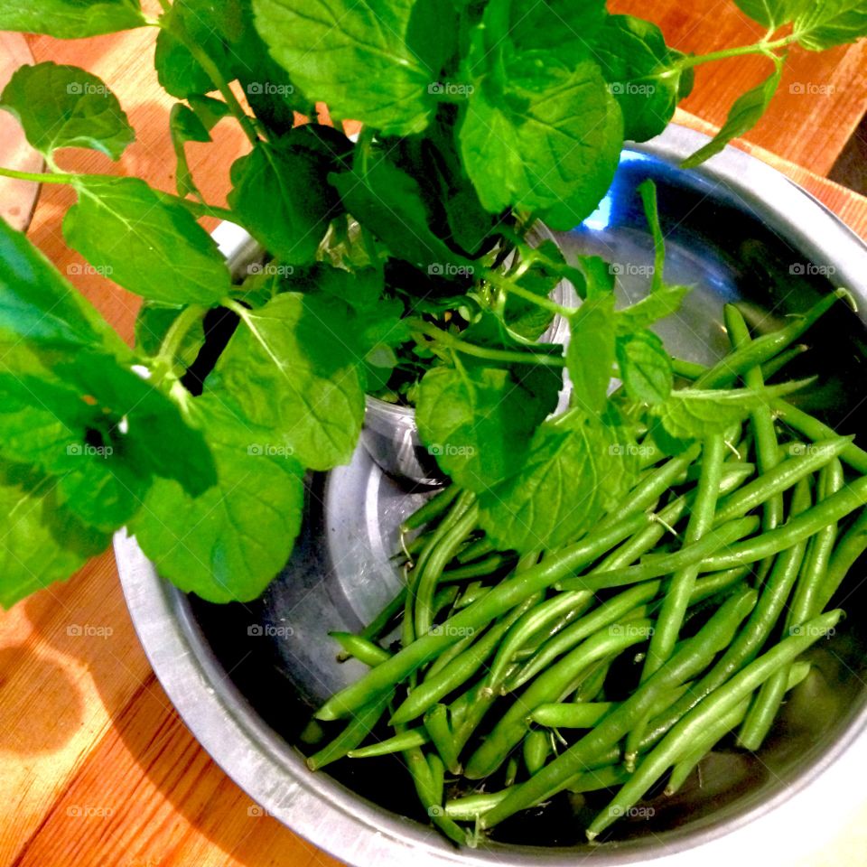 Green Organic Vegetables For  A Healthy Body

Published by:
HappyBrownMonkey 