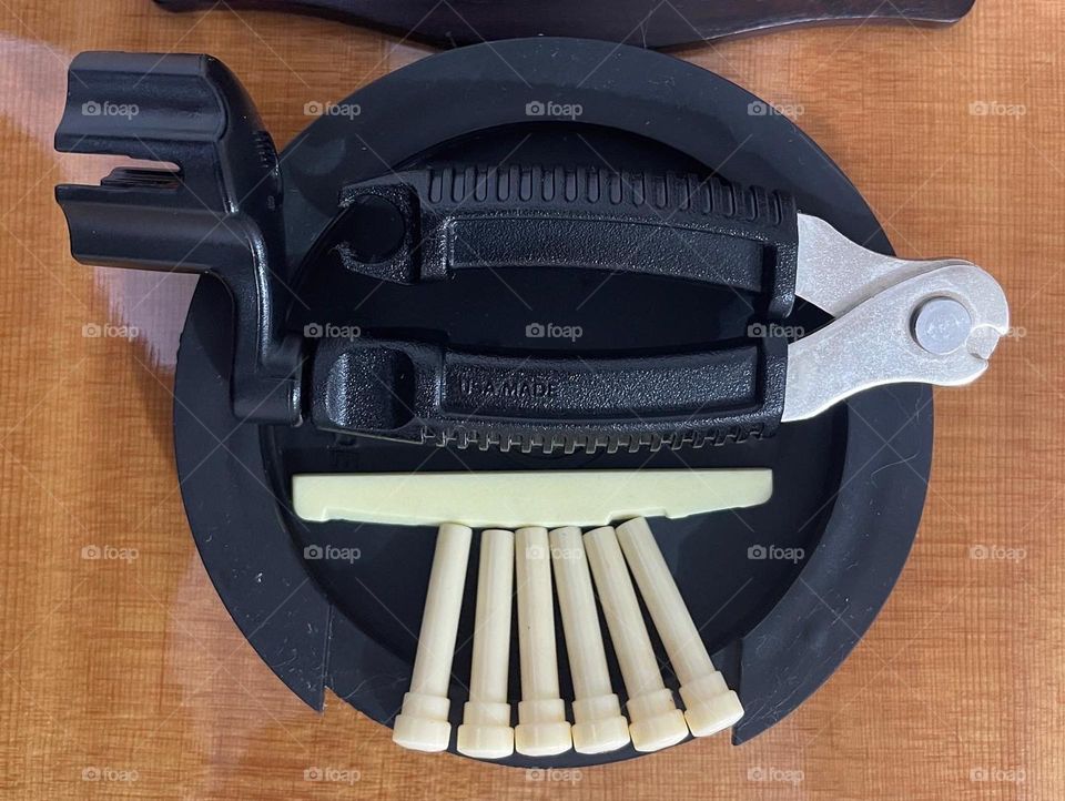 Guitar Tools for changing guitar strings..👍🏻