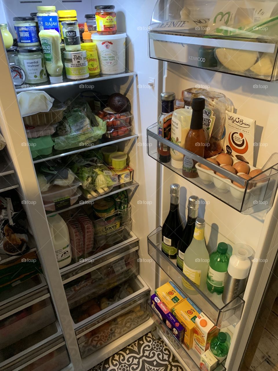 Full fridge freezer