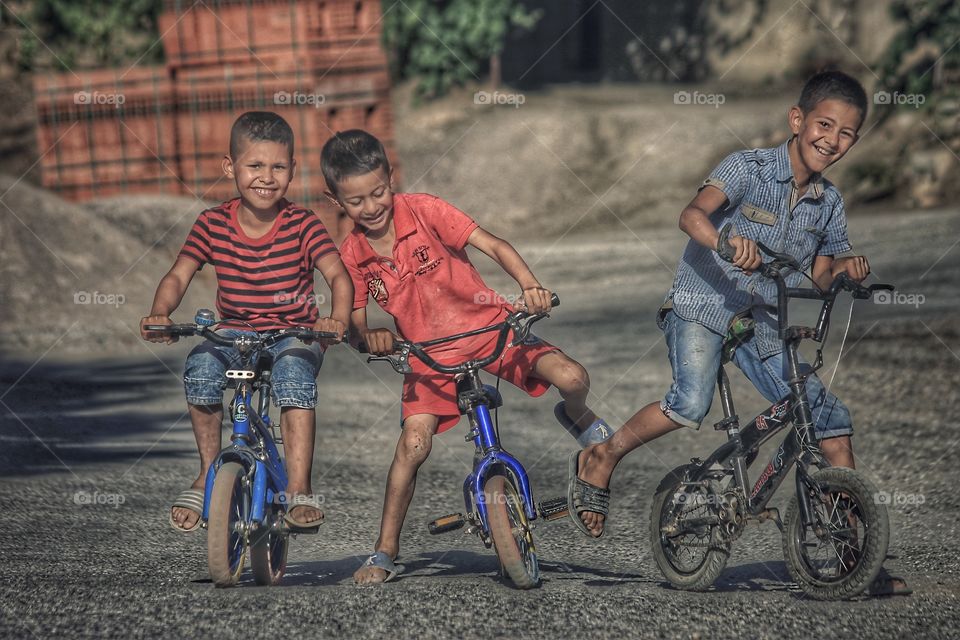 The joy of playing with bicycles - My brothers