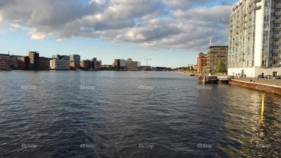 See in Mitten der Stadt