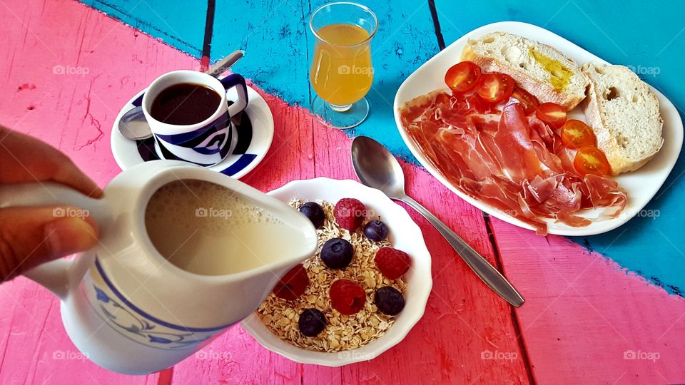 Healthy breakfast with coffee and juice