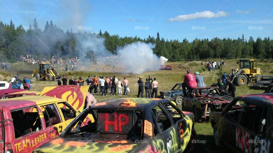 Bonka Rally! . Smashing cars!